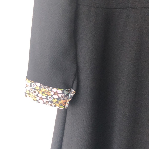 Vintage Floral Accent dress - Picture 4 of 8